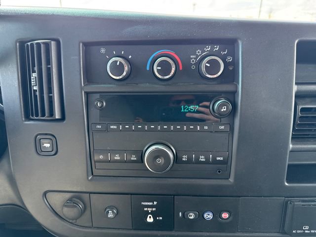 Used 2015 Chevrolet Express 2500 LT w/ LT Preferred Equipment Group RWD image 22