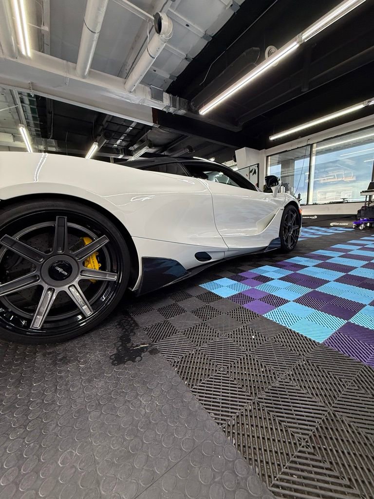 Used 2018 McLaren 720S Performance RWD image 11
