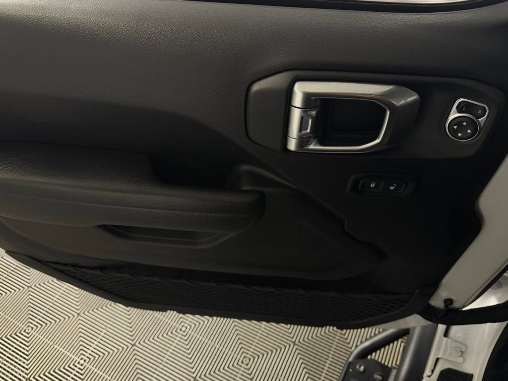 Used 2023 Jeep Wrangler Sport image 26