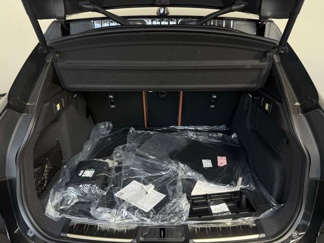 New 2026 Jaguar F-PACE R-Dynamic S image 17