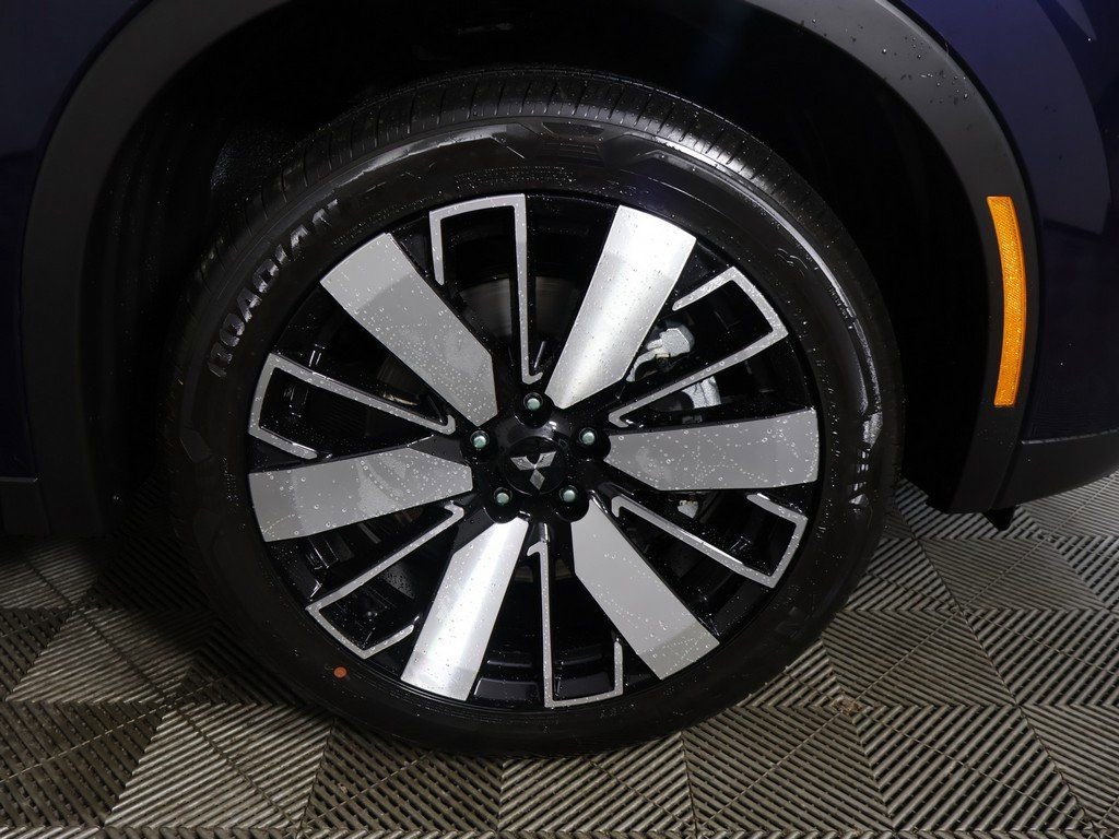 New 2026 Mitsubishi Outlander SE image 26