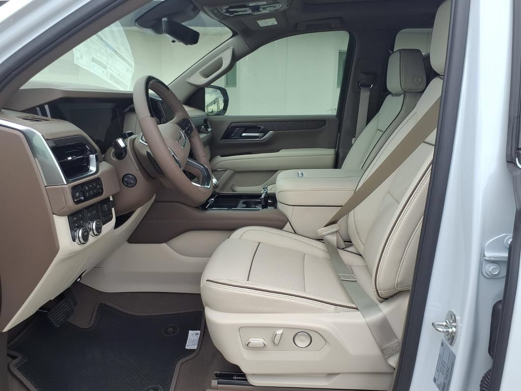New 2026 GMC Yukon XL Denali w/ Denali Reserve Package AWD/4WD image 10