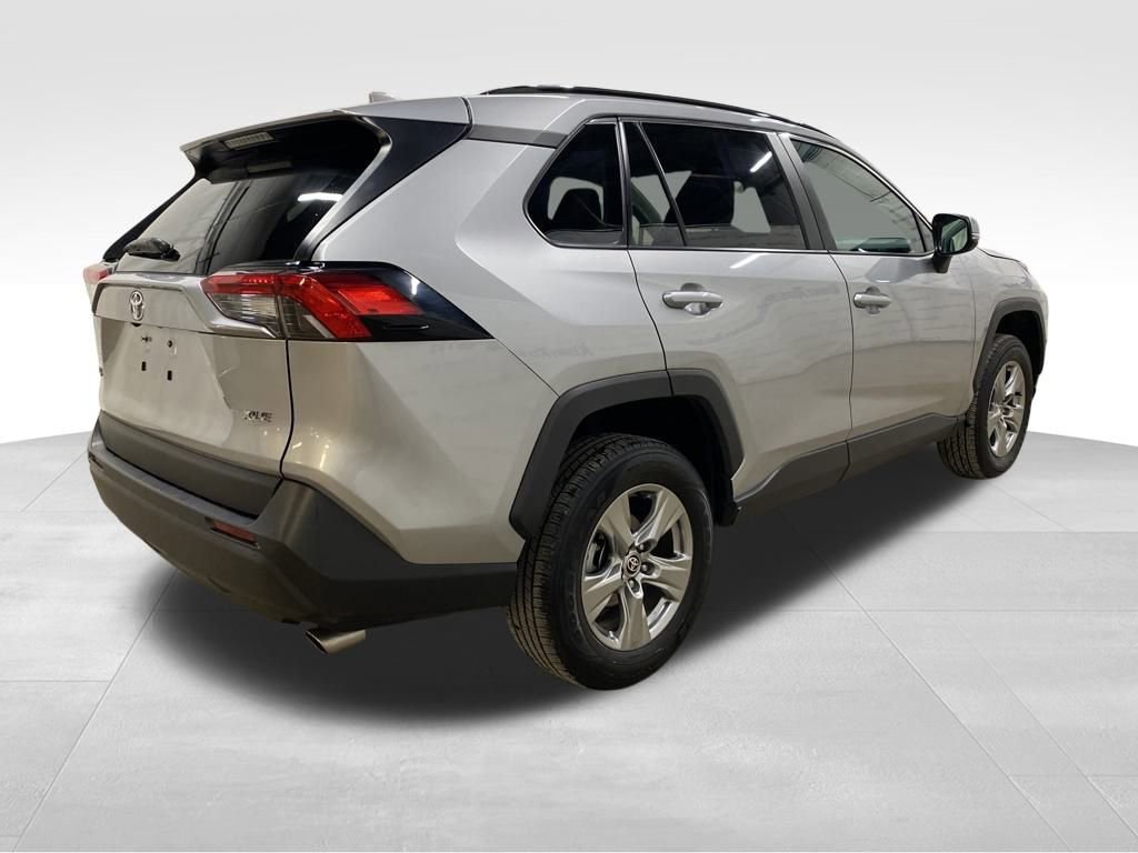 Used 2024 Toyota RAV4 XLE image 7