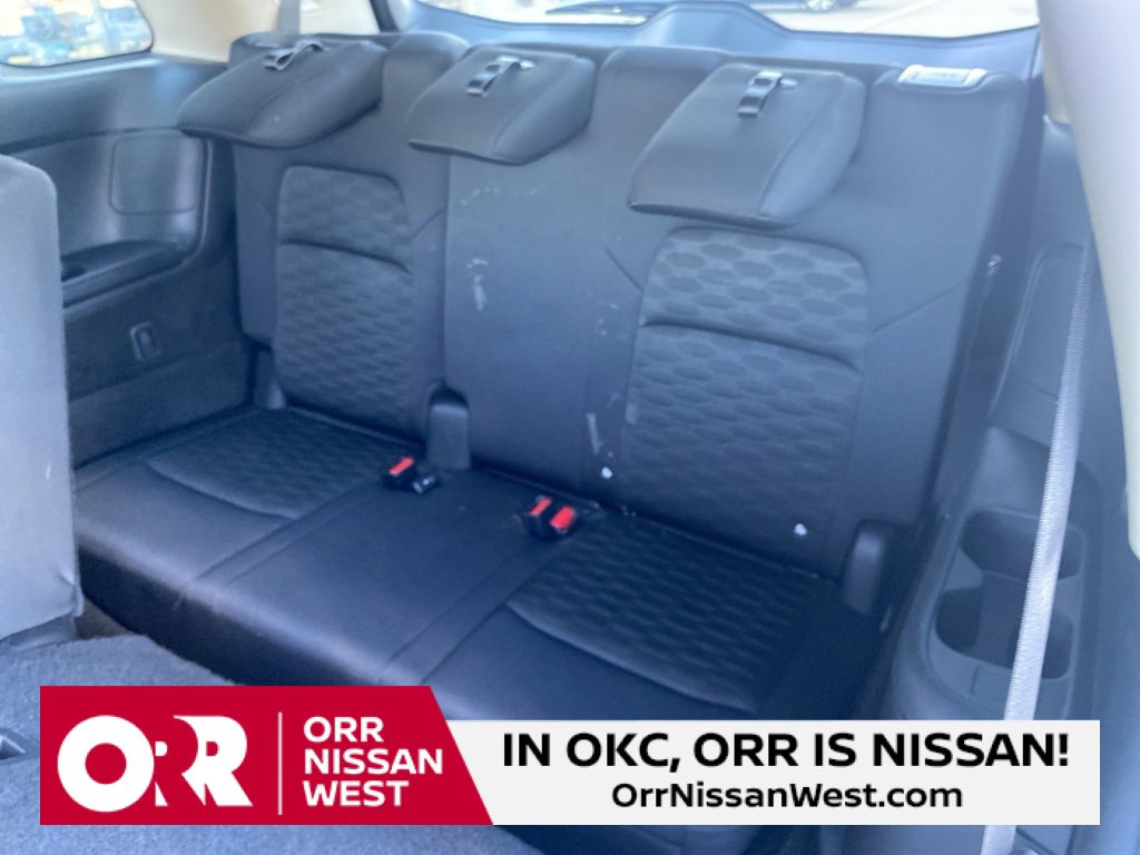 Used 2024 Nissan Pathfinder S image 16