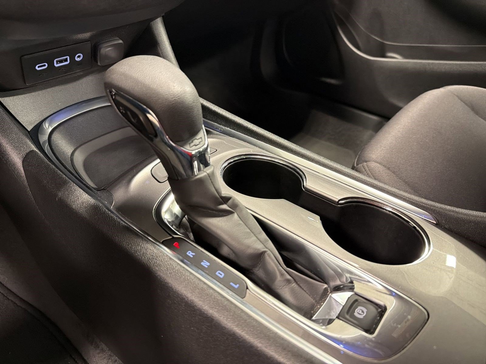 Used 2024 Chevrolet Malibu LT FWD image 17