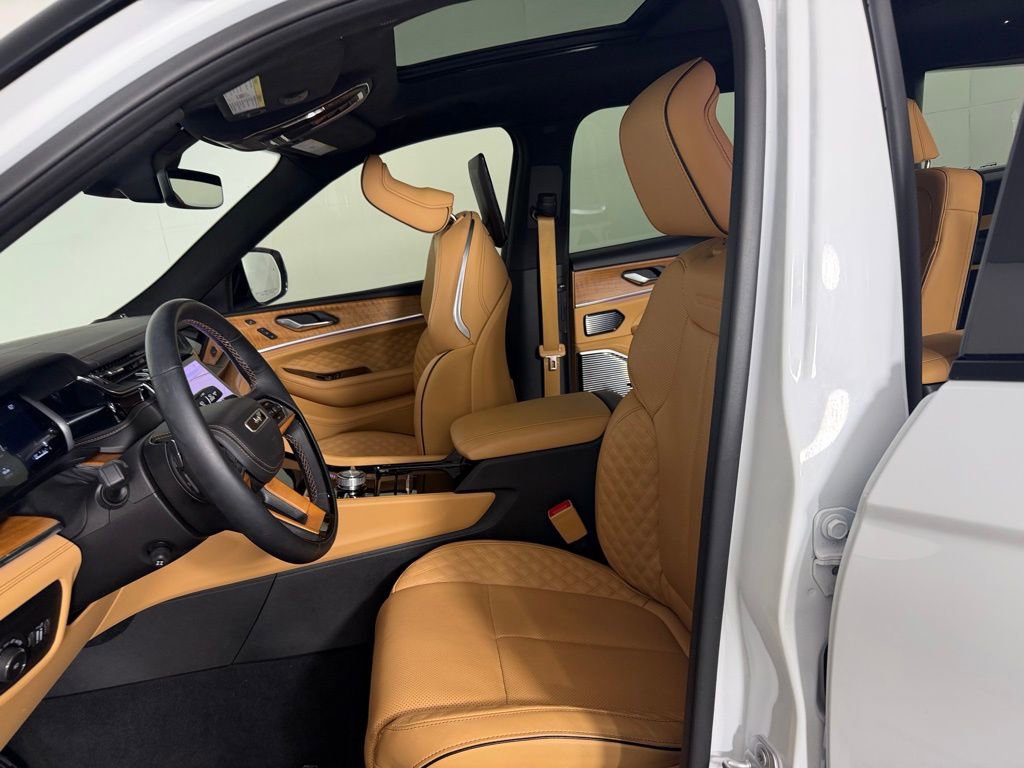 Certified 2025 Jeep Grand Cherokee L Summit AWD/4WD image 21