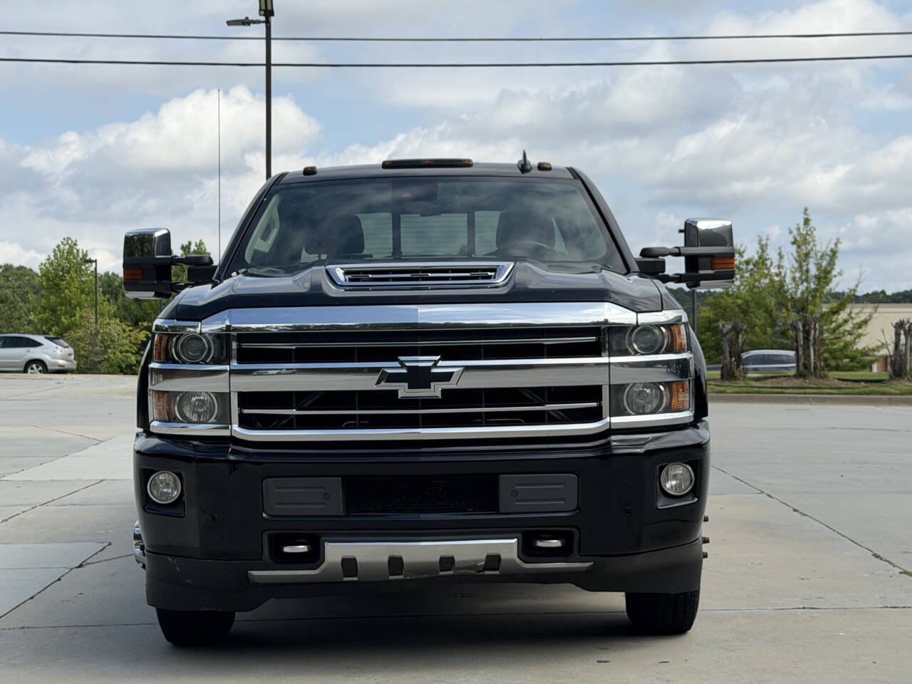 Used 2018 Chevrolet Silverado 3500 High Country w/ Duramax Plus Package AWD/4WD image 2