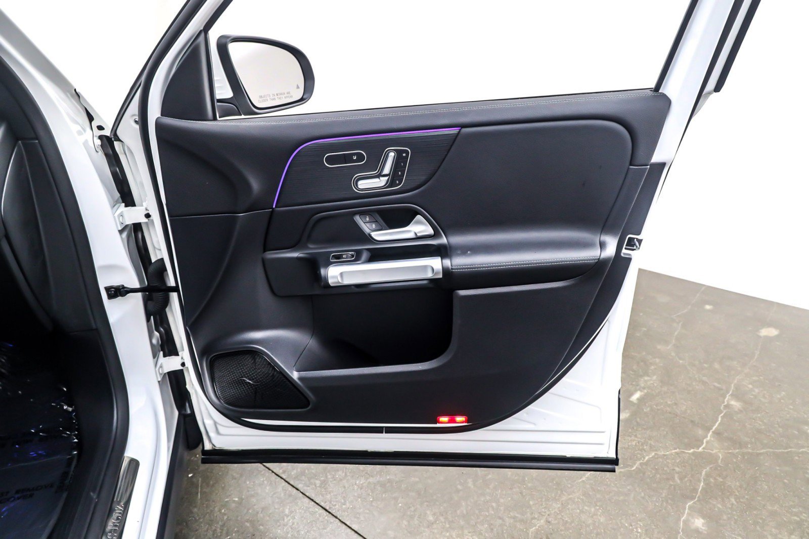 Used 2023 Mercedes-Benz EQB 250+ image 24