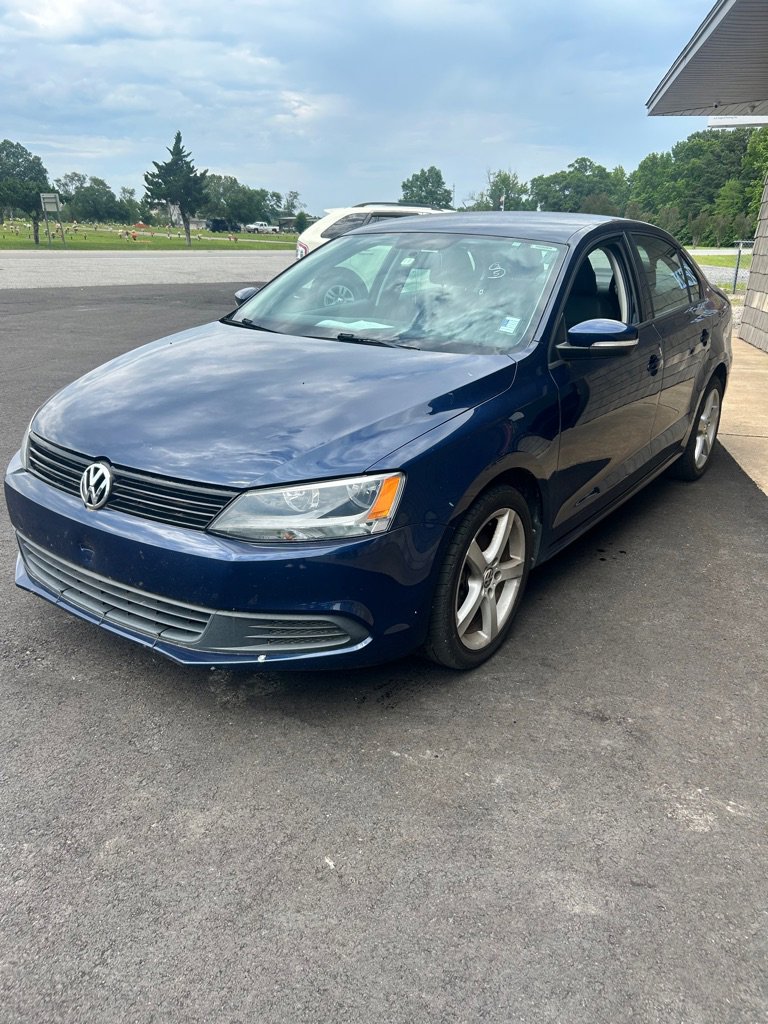 Used 2012 Volkswagen Jetta SE FWD image 1