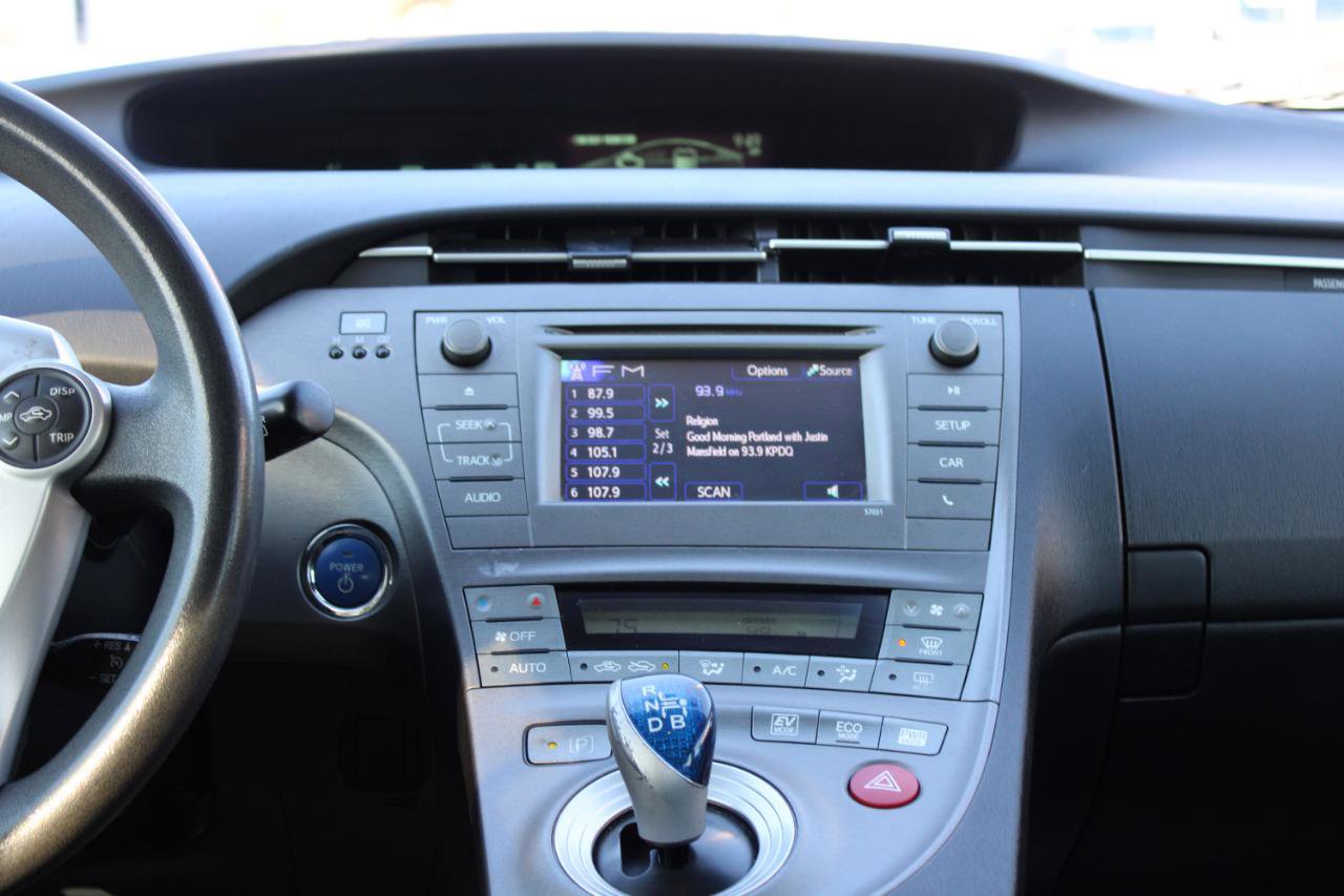 Used 2012 Toyota Prius Two image 11