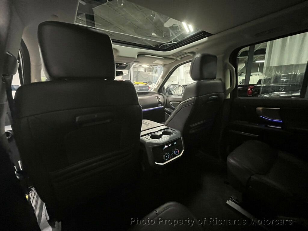 Used 2025 Ford Expedition Platinum w/ Platinum Ultimate Package image 18