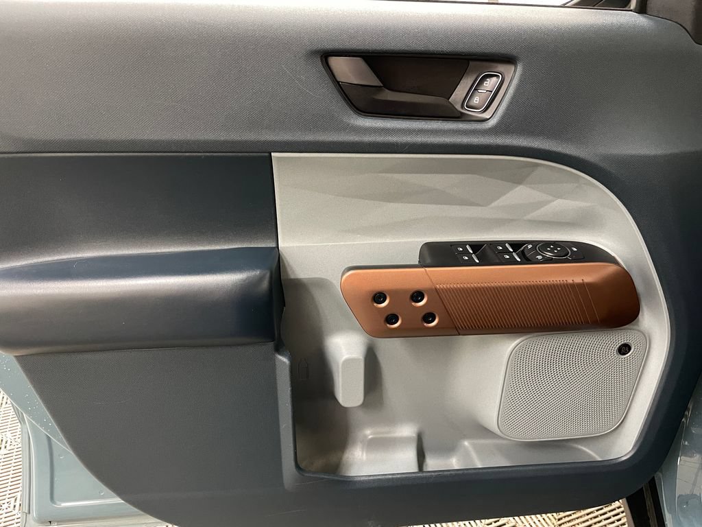 Used 2022 Ford Maverick Lariat w/ Lariat Luxury Package FWD image 23