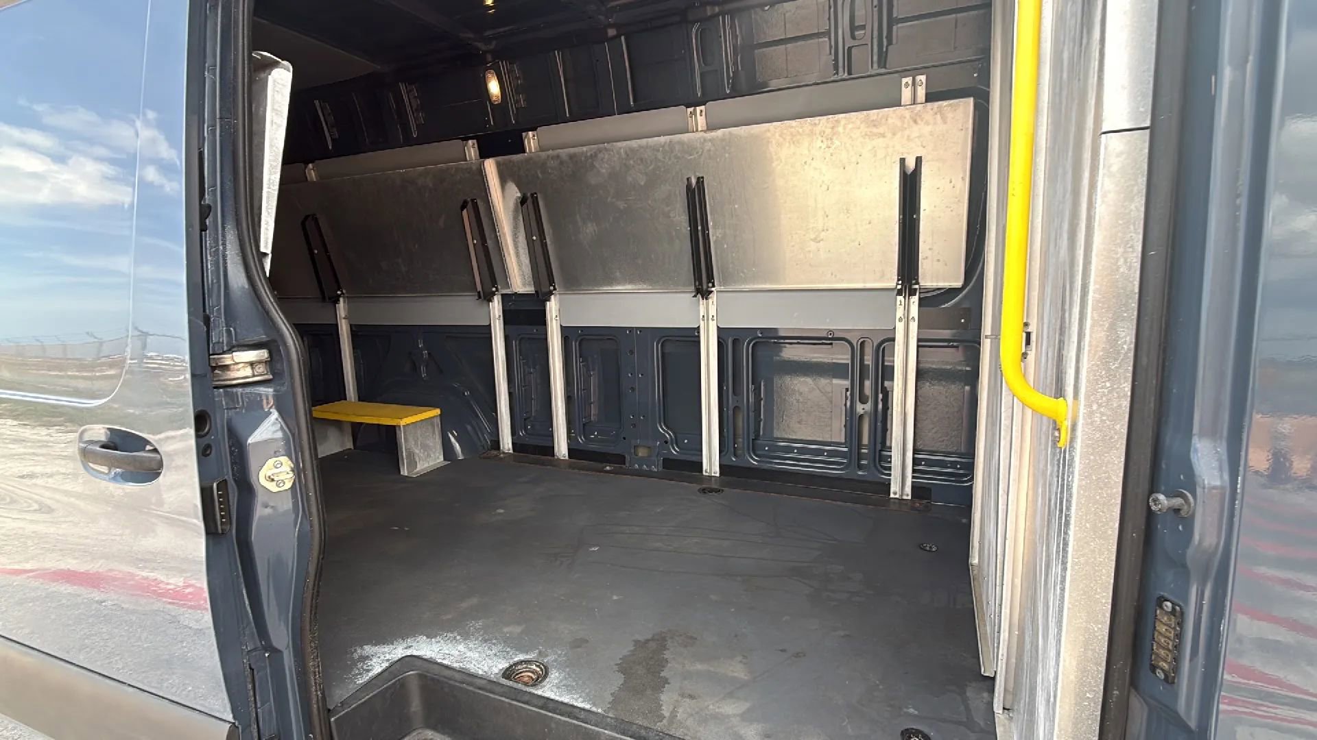 Used 2019 Mercedes-Benz Sprinter 170 image 10