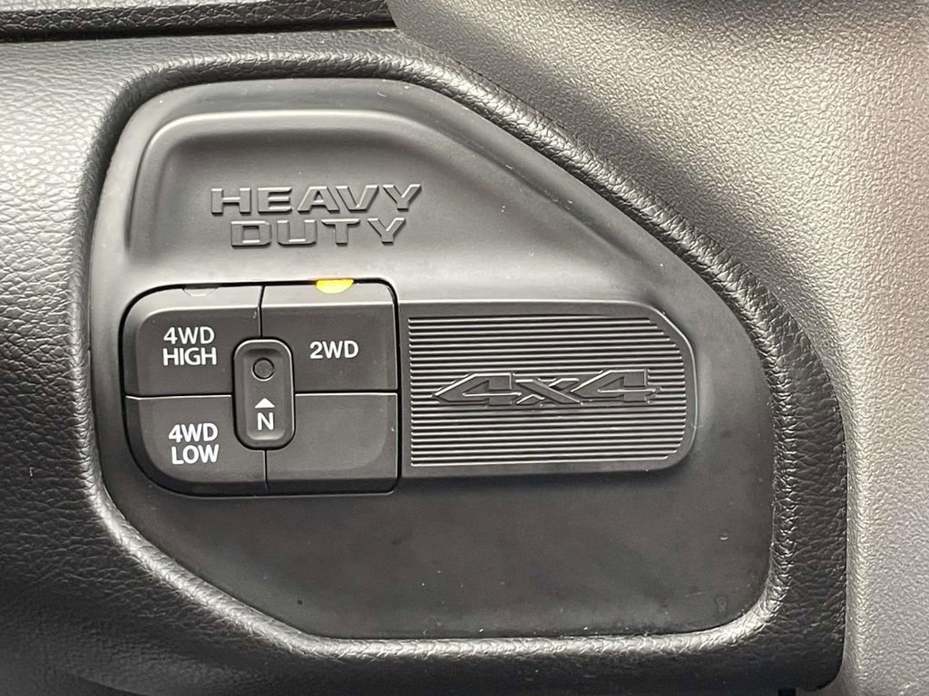 Used 2024 RAM 2500 Big Horn AWD/4WD image 27