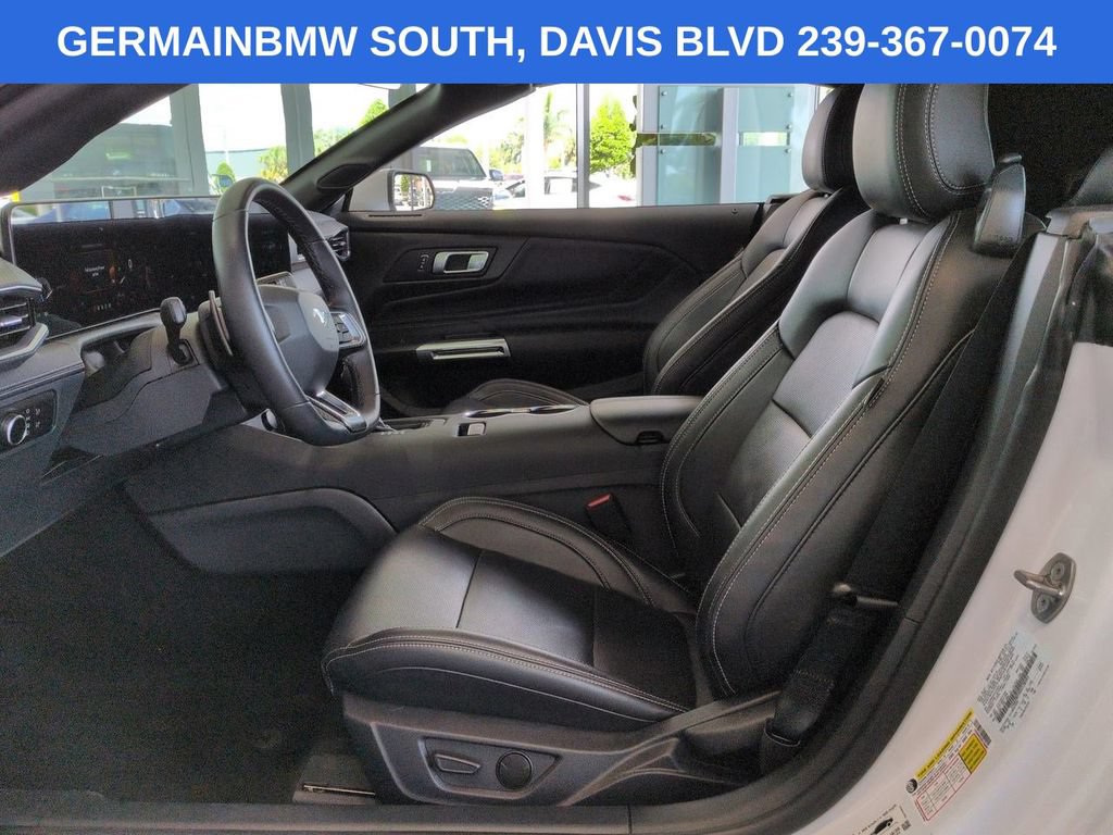Used 2025 Ford Mustang GT Premium RWD image 16