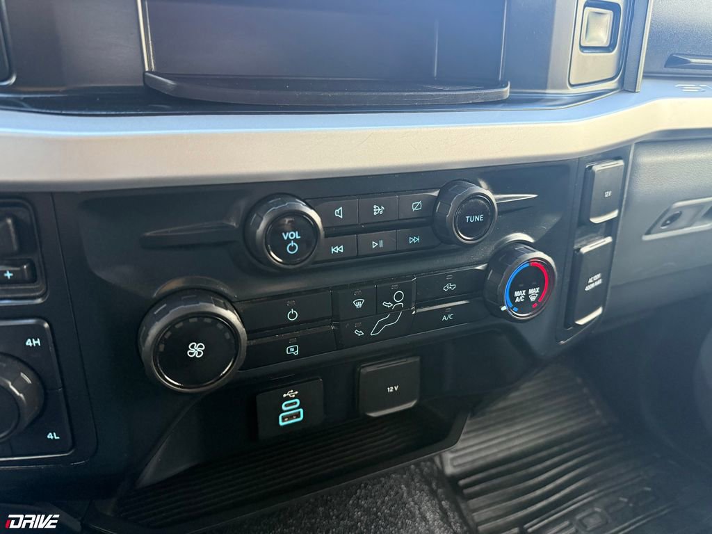 Used 2023 Ford F350 XLT image 41