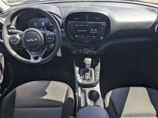 Used 2024 Kia Soul LX w/ Option Group 015 image 14