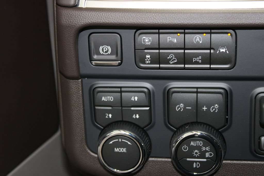 New 2026 Chevrolet Tahoe LT w/ Comfort Package AWD/4WD image 39