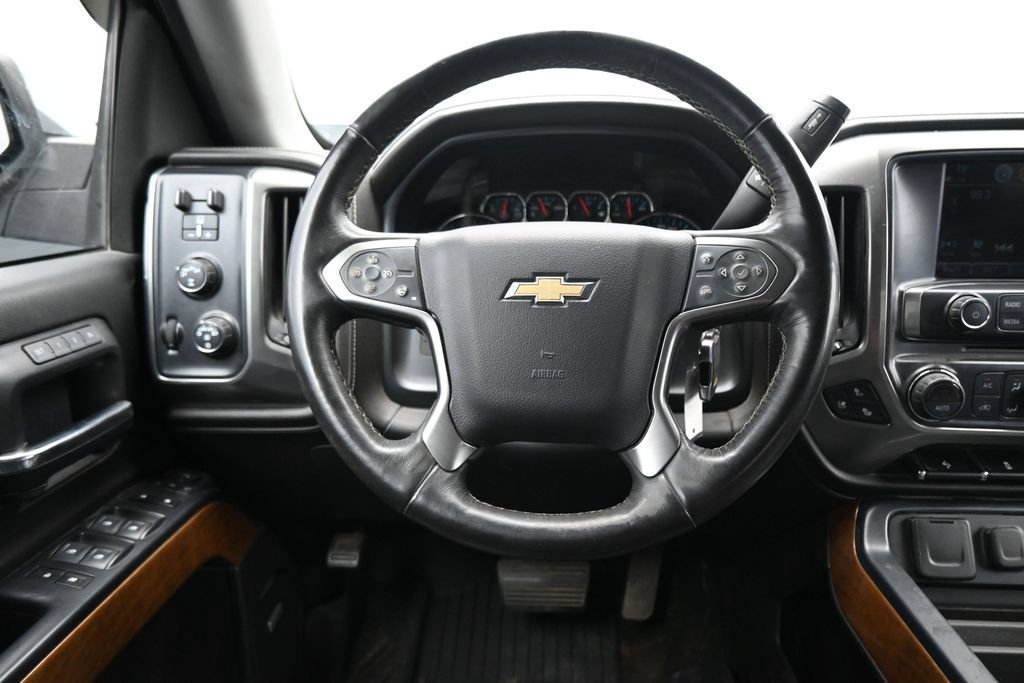 Used 2018 Chevrolet Silverado 1500 LTZ w/ Sport Package AWD/4WD image 17