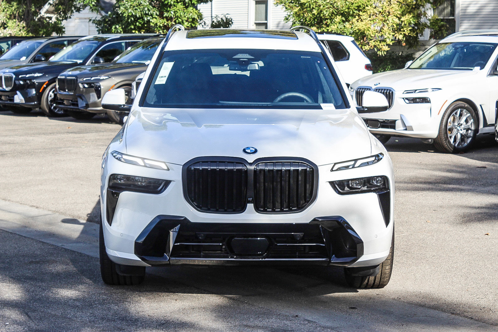 New 2026 BMW X7 xDrive40i w/ M Sport Package image 2