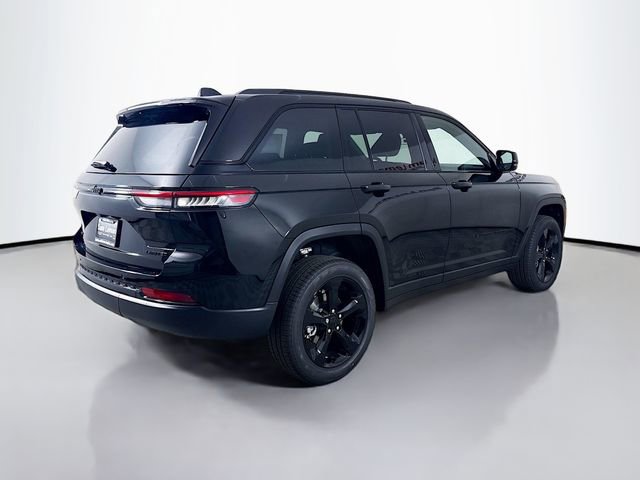 New 2025 Jeep Grand Cherokee Limited w/ Black Appearance Package AWD/4WD image 7