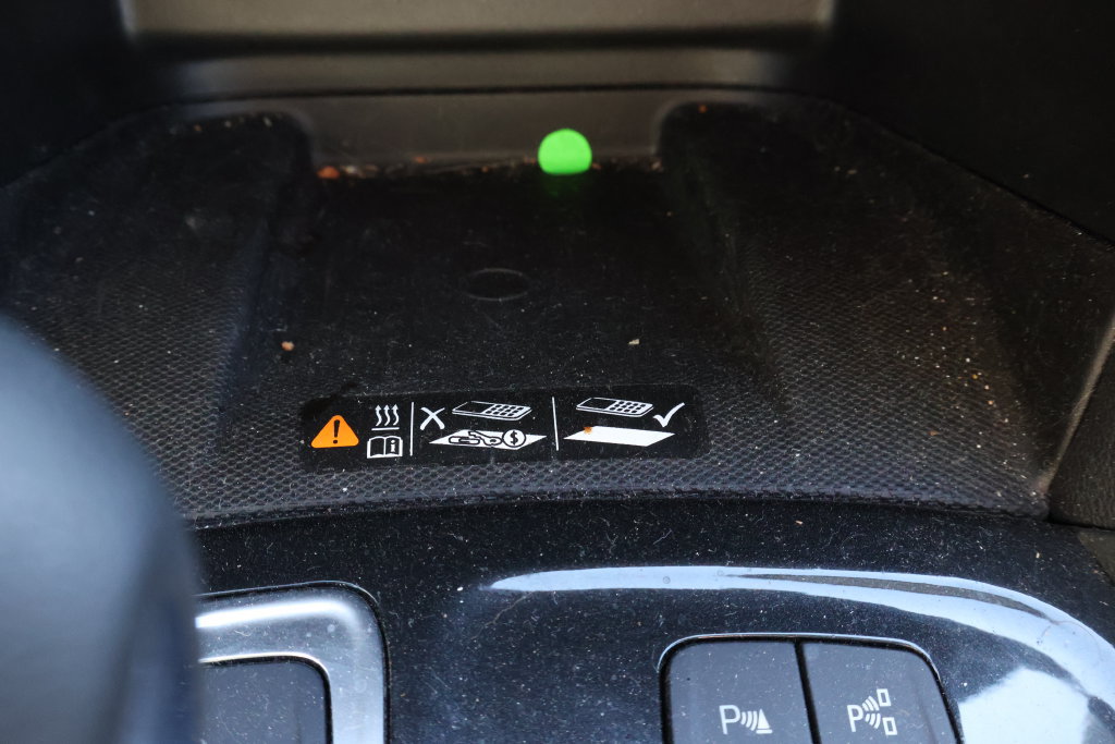 Used 2022 Chevrolet Equinox Premier AWD/4WD image 30