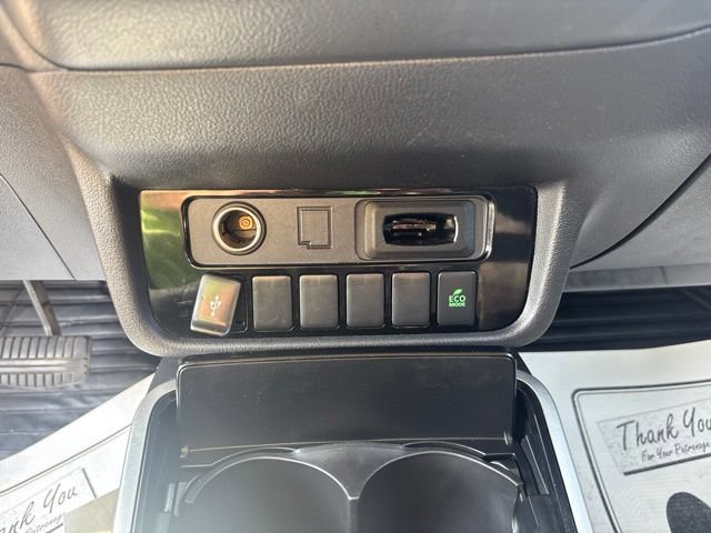 Used 2020 Mitsubishi Outlander SE FWD image 14