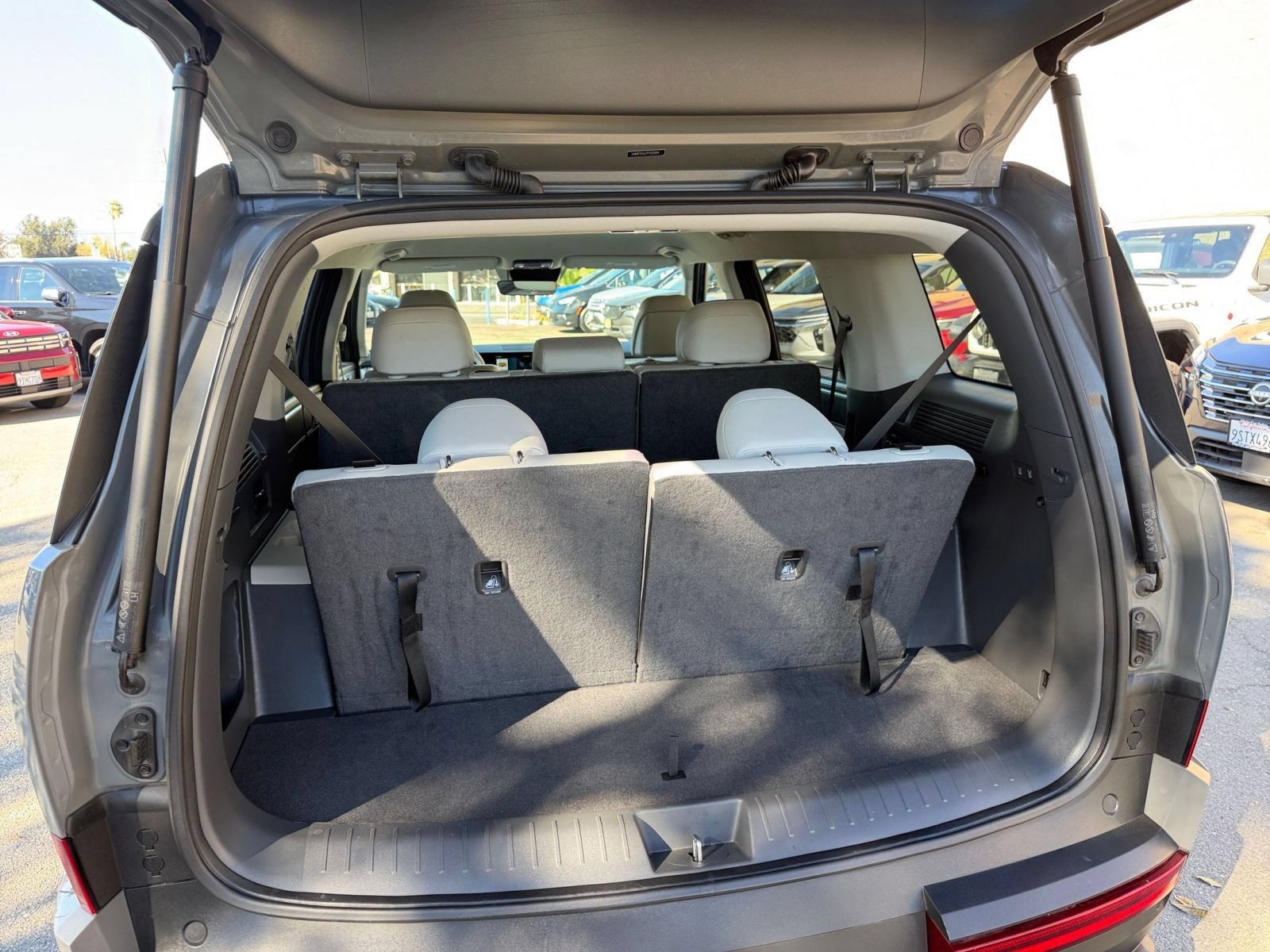 Used 2026 Hyundai Santa Fe SEL AWD/4WD image 33