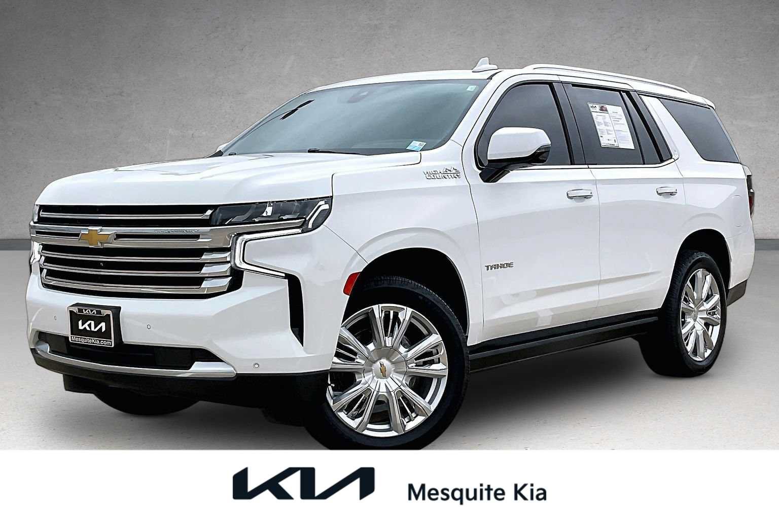 Used 2022 Chevrolet Tahoe High Country AWD/4WD image 1