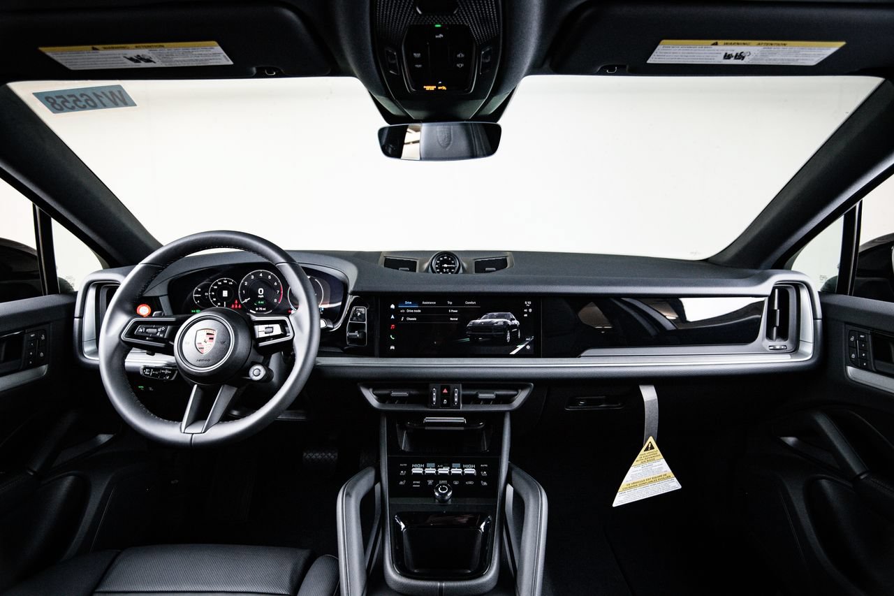 New 2026 Porsche Cayenne E-Hybrid Coupe AWD/4WD image 25
