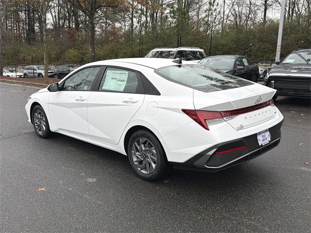 New 2026 Hyundai Elantra Blue image 5