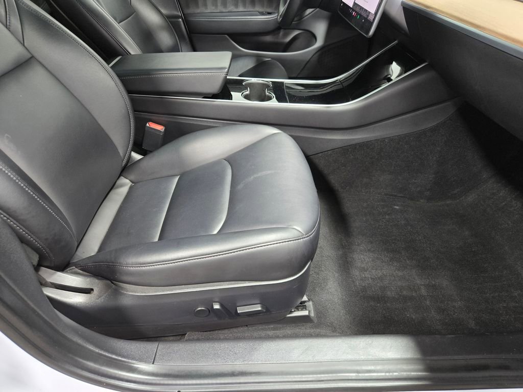 Used 2020 Tesla Model 3 Performance image 46