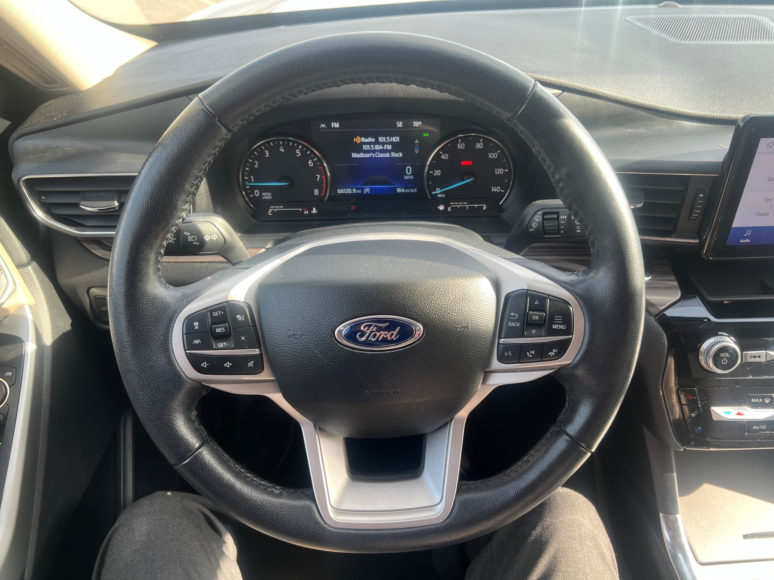 Used 2022 Ford Explorer Limited RWD image 23