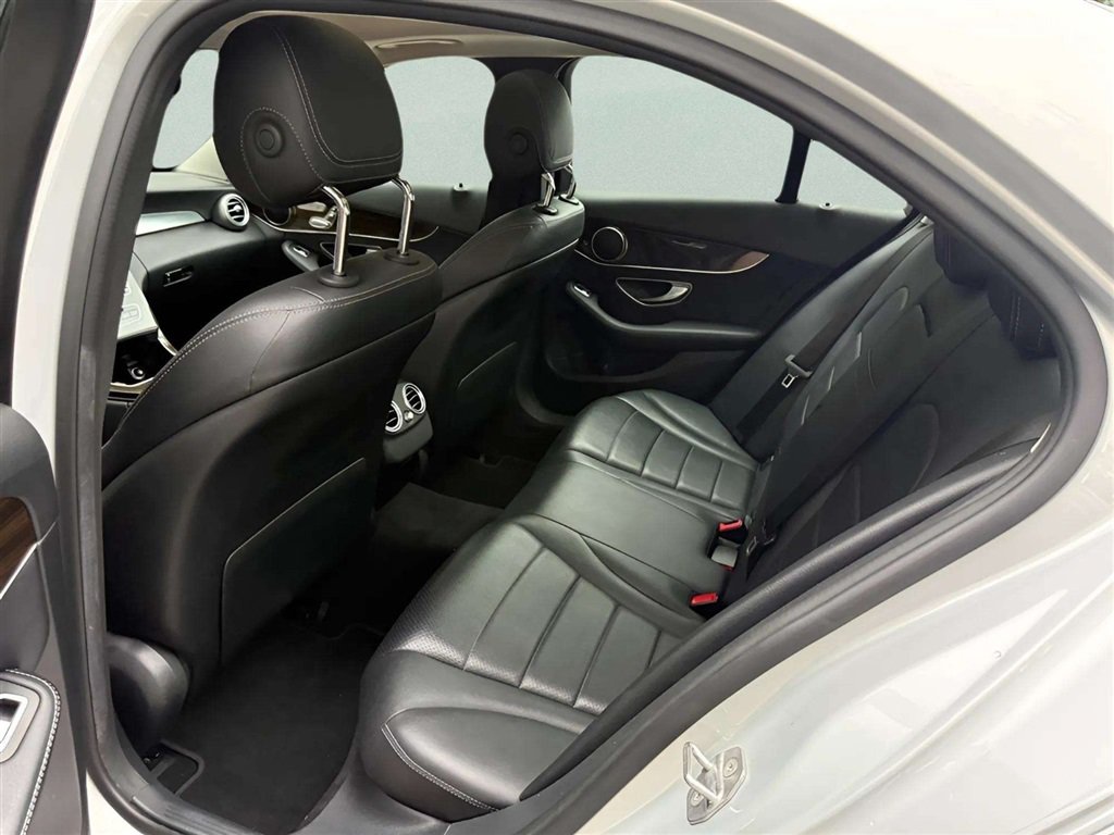 Used 2018 Mercedes-Benz C 300 4MATIC Sedan image 16