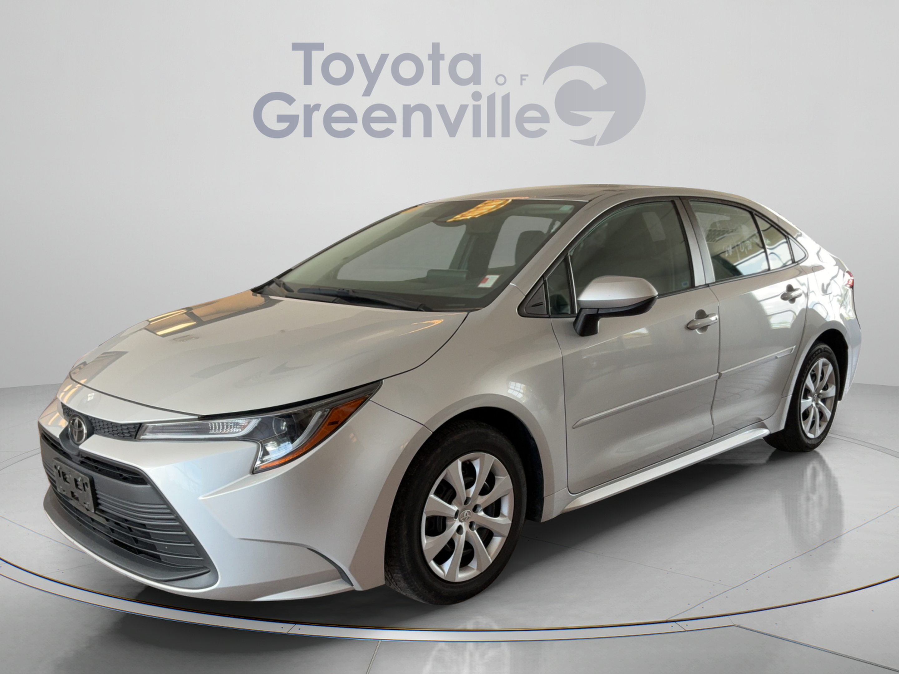 Used 2023 Toyota Corolla LE w/ Carpet Mat Package (TMS) FWD image 1