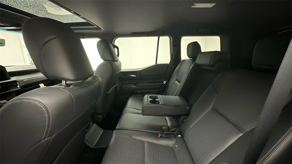Used 2025 Toyota Land Cruiser image 10