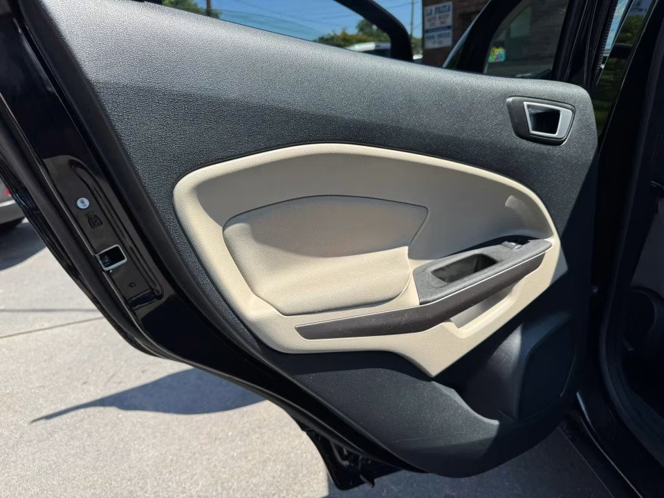 Used 2019 Ford EcoSport SE AWD/4WD image 15
