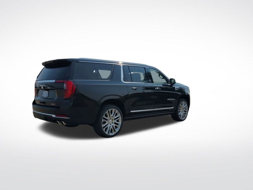 New 2025 GMC Yukon XL Denali w/ Denali Reserve Package image 9