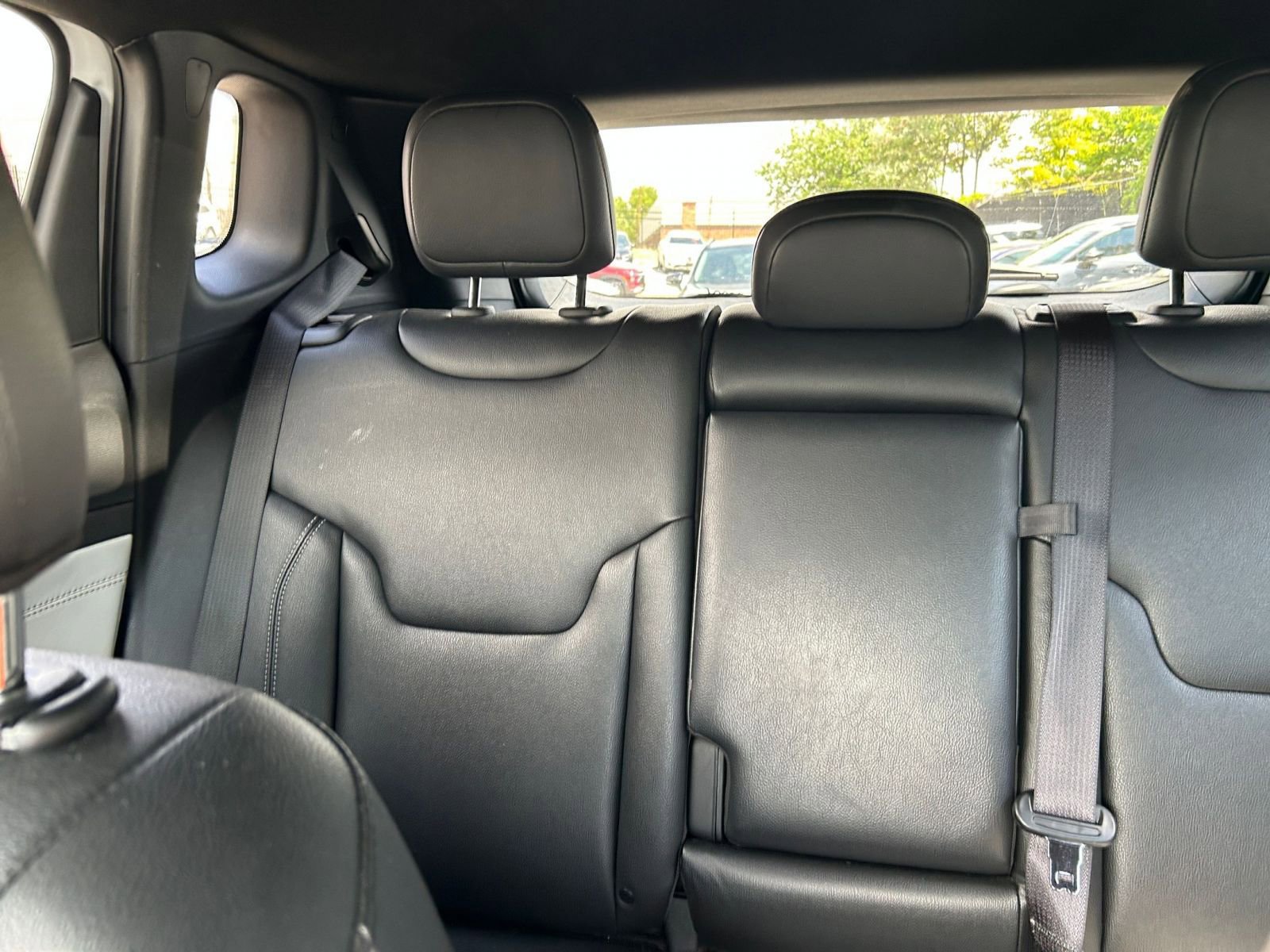 Used 2025 Jeep Compass Limited AWD/4WD image 34