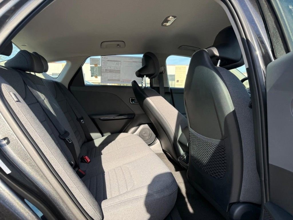 New 2025 Kia K4 GT-Line Turbo FWD image 6