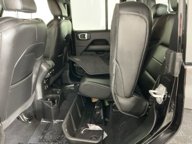 Used 2020 Jeep Gladiator Overland w/ Uconnect 4C Nav & Sound Group image 26
