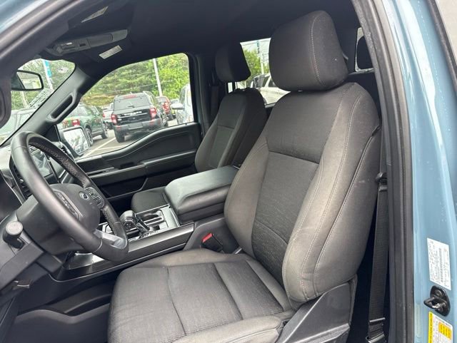 Used 2022 Ford Explorer XLT w/ Equipment Group 202A AWD/4WD image 13