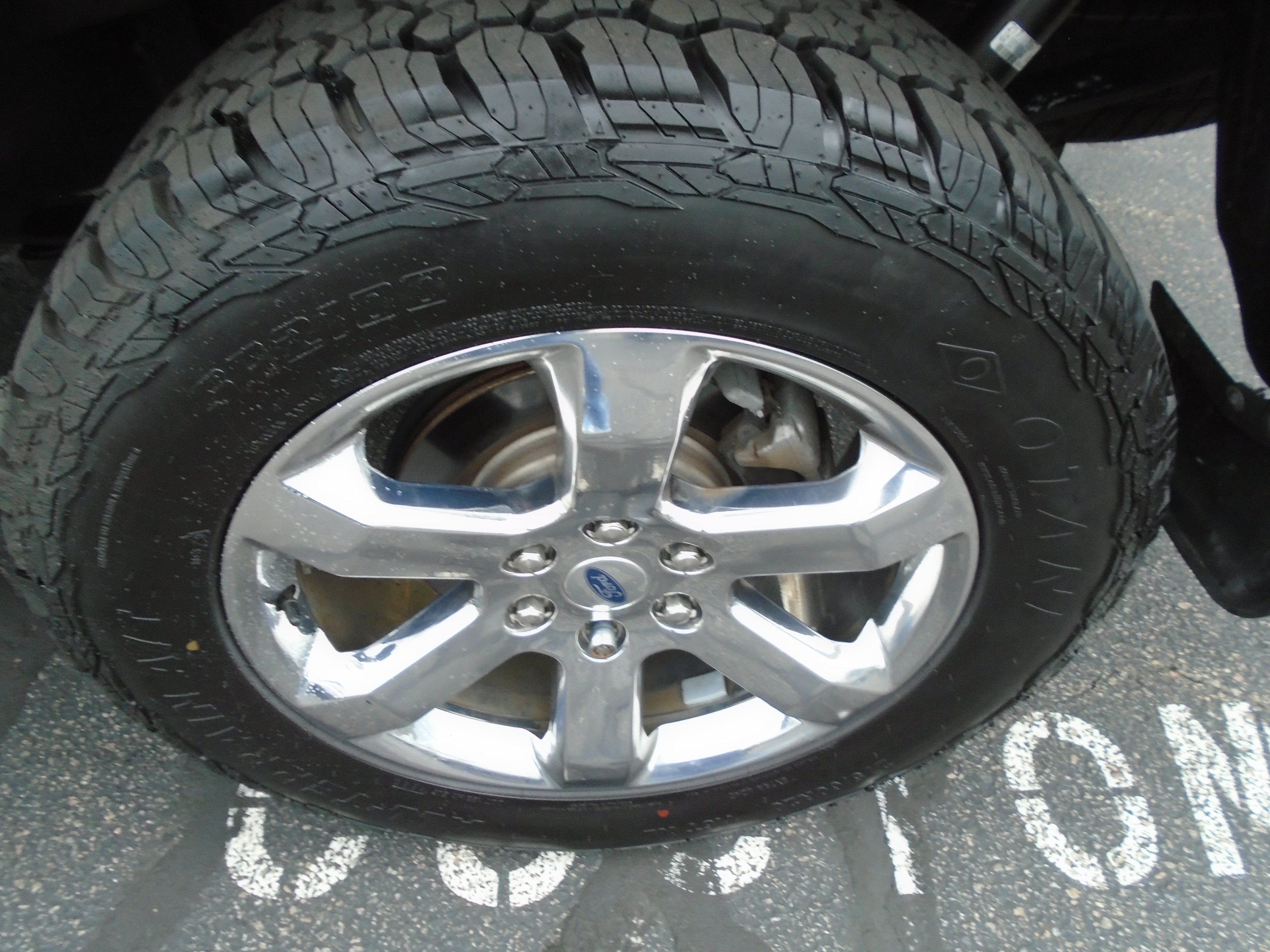 Used 2022 Ford F150 Lariat w/ Equipment Group 502A High AWD/4WD image 16