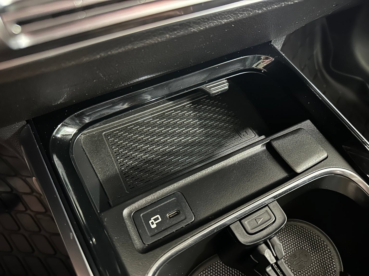 Used 2021 Mercedes-Benz GLB 250 image 32