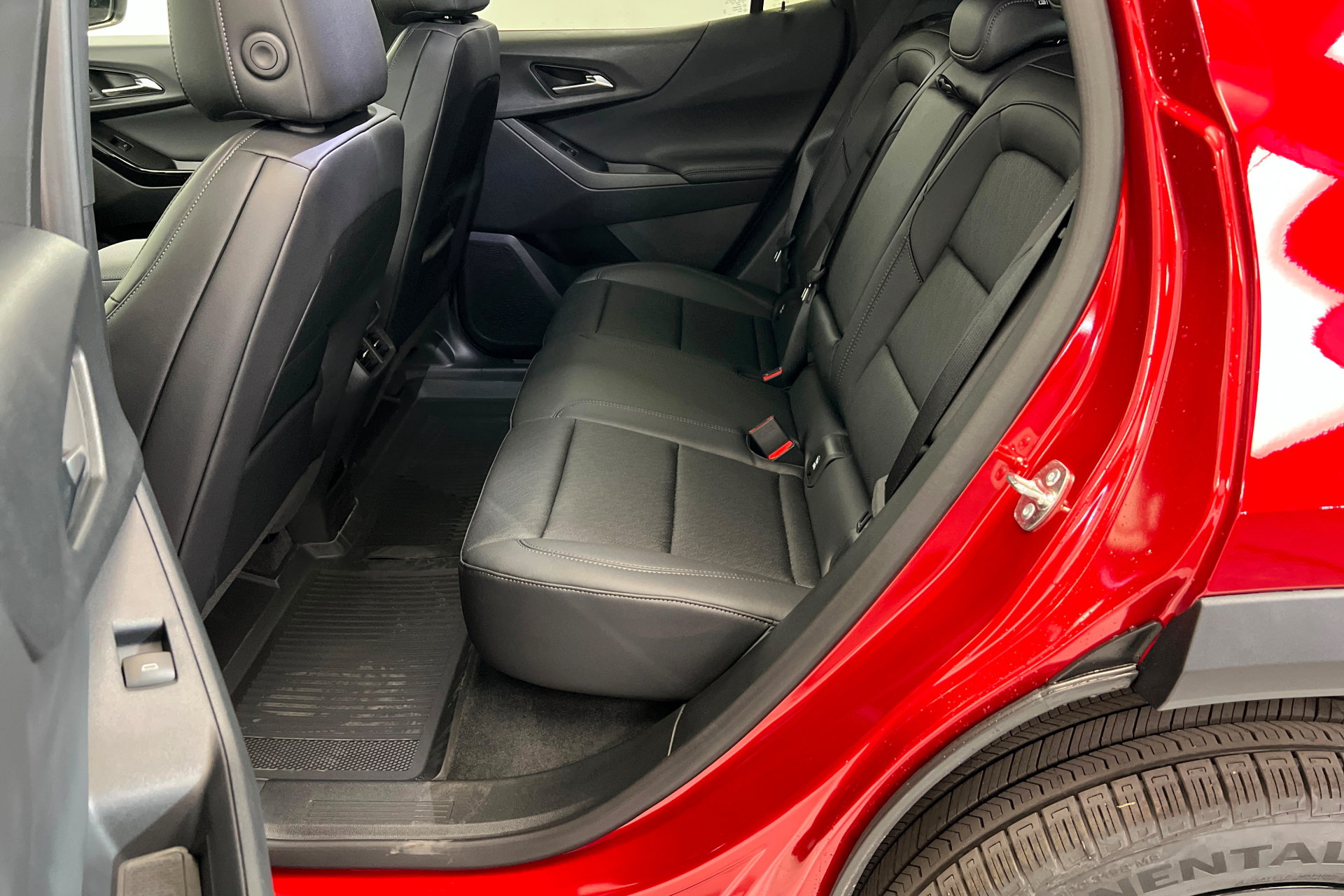 New 2026 Chevrolet Equinox LT w/ Convenience Package II AWD/4WD image 22