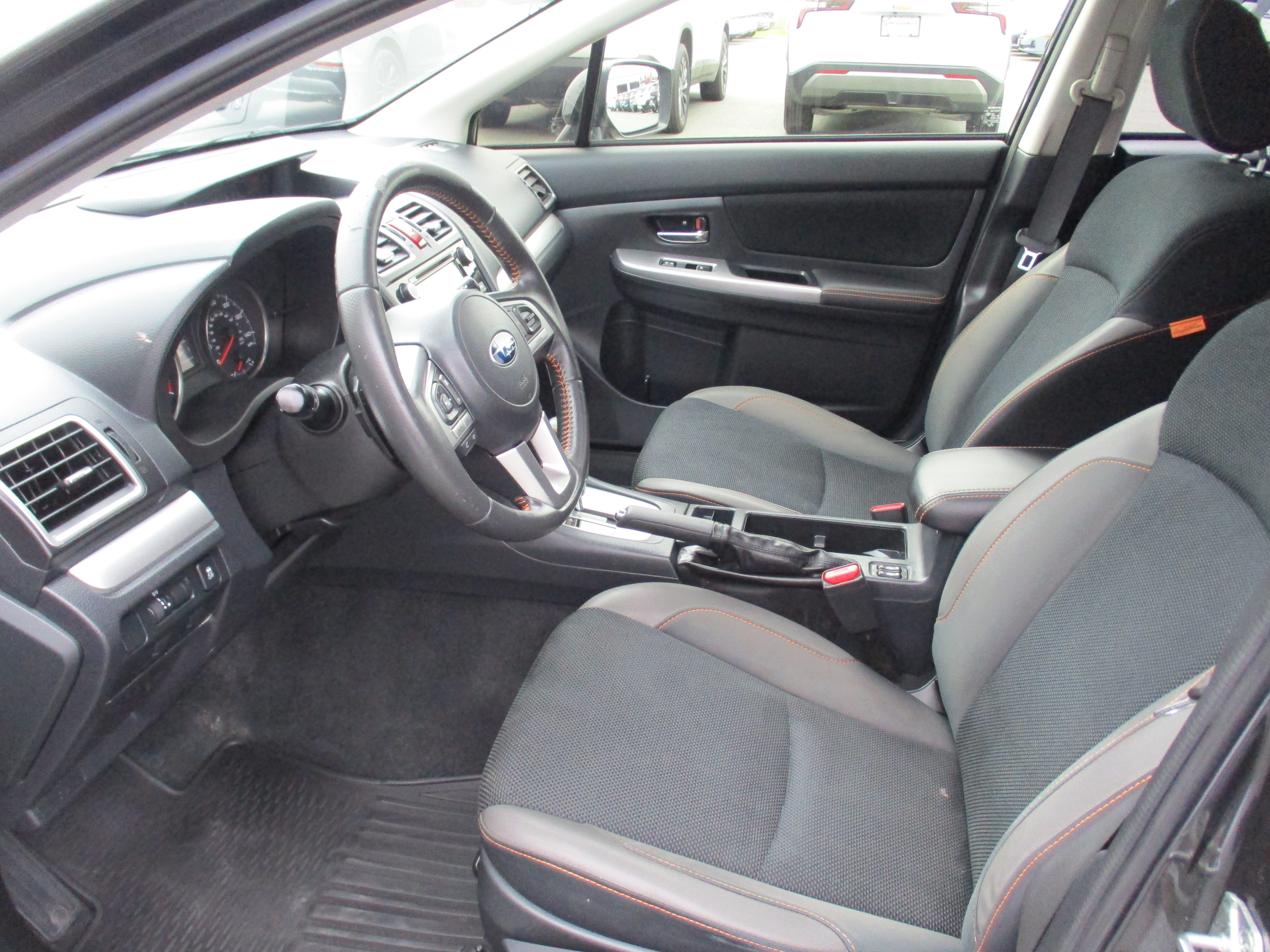 Used 2016 Subaru Crosstrek 2.0i Premium w/ Moonroof Package AWD/4WD image 11