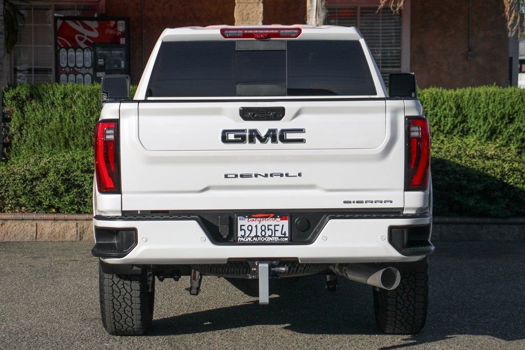 Used 2025 GMC Sierra 2500 Denali Ultimate AWD/4WD image 8