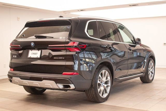 Used 2025 BMW X5 xDrive50e image 6