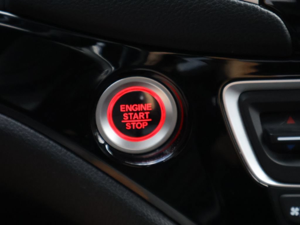 Certified 2017 Honda Pilot Elite image 28