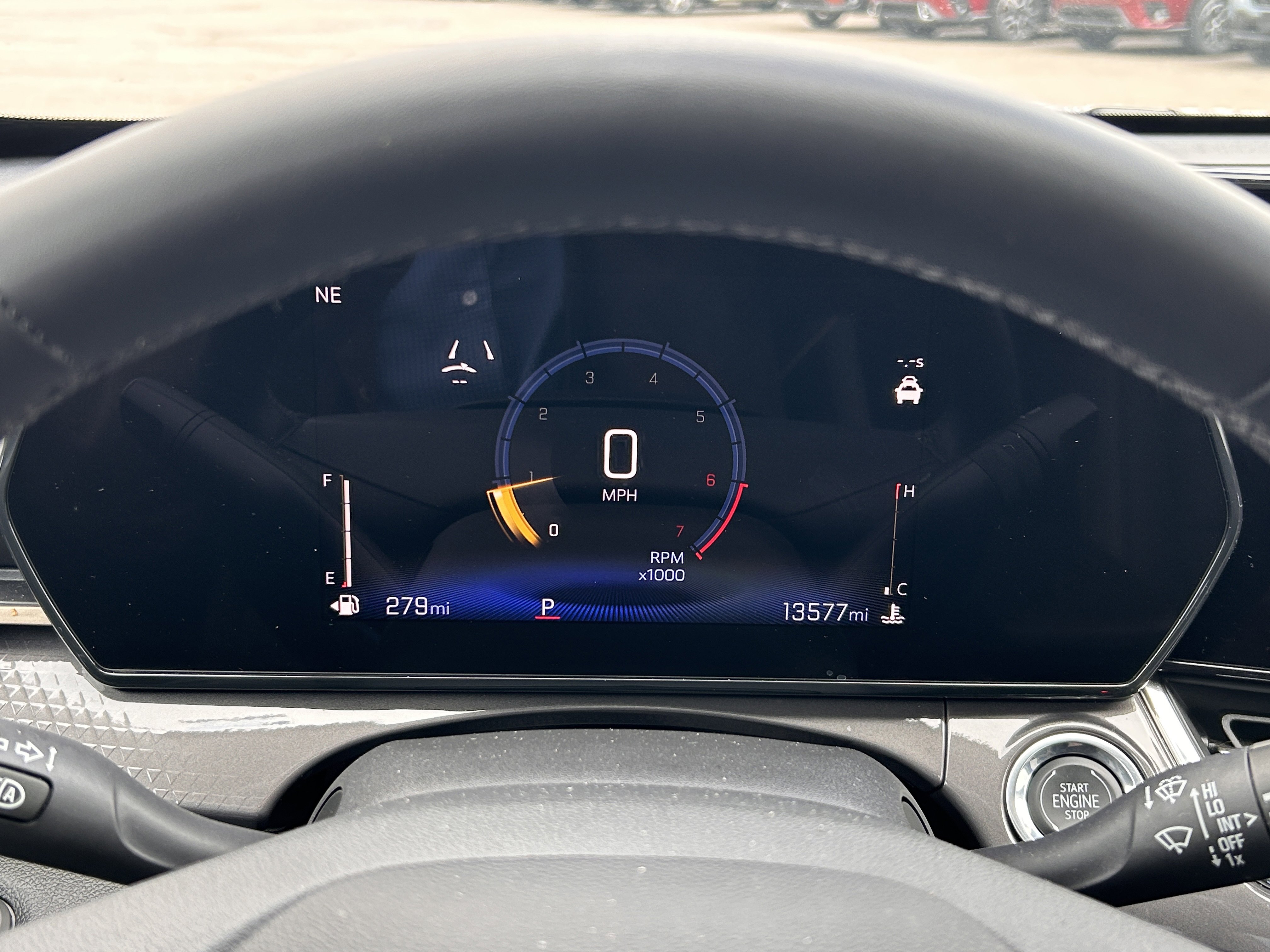 Used 2025 Chevrolet Trax ACTIV w/ Sunroof Package image 12